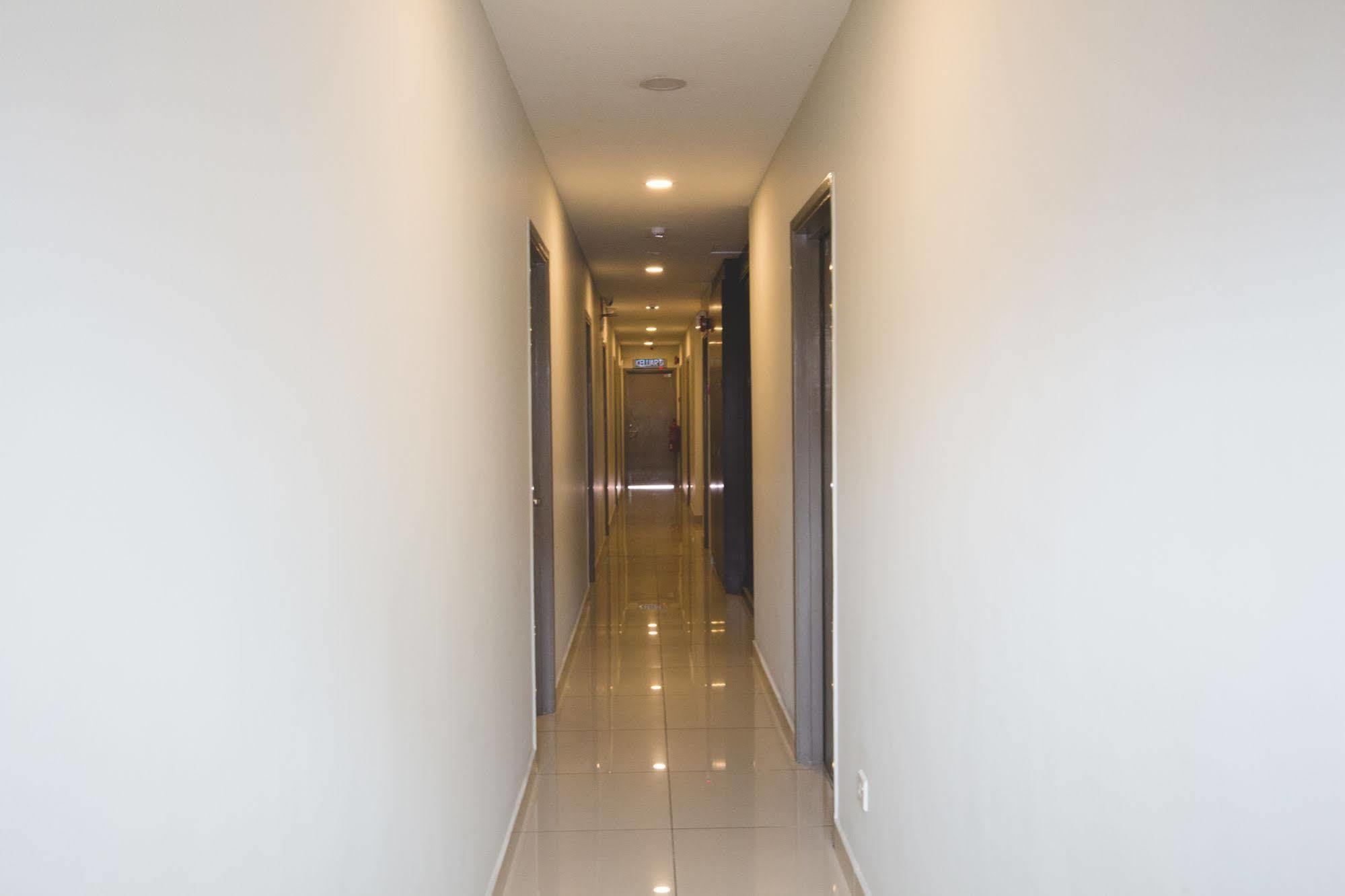 Gm Hotel Sunway Metro Subang Jaya Exteriör bild
